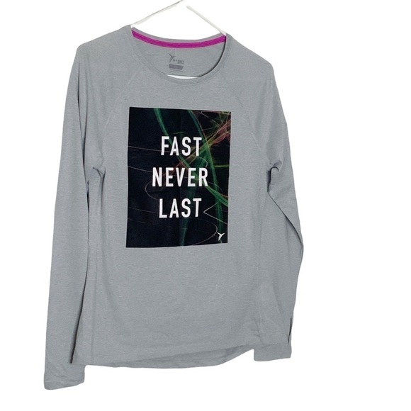 OLD navy active long-sleeve top. Light grey. Size M - Picture 3 of 6